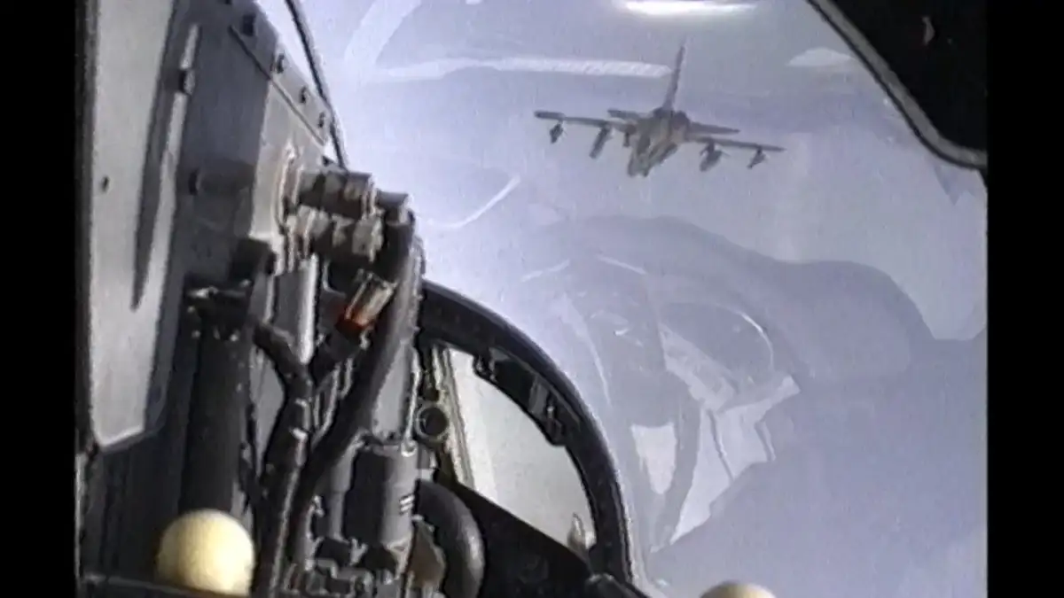 Former RAF pilot who was taken captive during Gulf War reveals what it's like to be shot down in enemy territory - 4