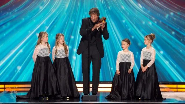 ‘It’s a**’: Popular NFL broadcaster’s cheeky gripe with historic Australia game plans - 3