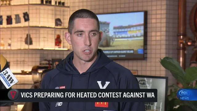 Top free agent in talks to sign mega deal; Dees troll Pies fans with cheeky vid — AFL Daily - 2