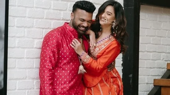 The Wardrobe first poster out: Divya Agarwal and Rajniesh Duggall starrer to release on April 24, 2026 - 1