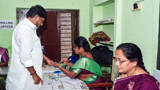 Telangana | Newly elected Councillors and Corporators sworn in, indirect elections to leadership posts underway - 2