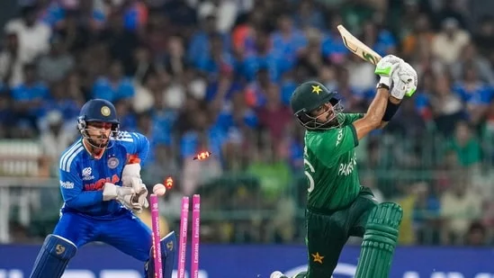 Former Pakistan Players Demand Sacking of Babar, Other Seniors After India Debacle - 1