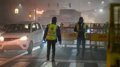 Delhi traffic advisory Feb 21: Full list of road closures near Bharat Mandapam, Rajghat & high court; key routes to avoid - 1