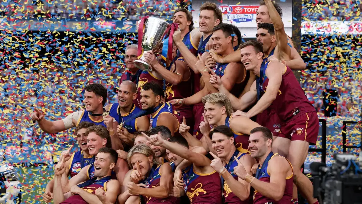 AFL round four teams and expert tips: Blues make key changes for must-win Good Friday clash - 2