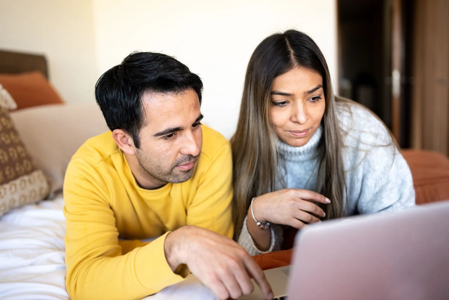 Mortgage rates fall below 6% to 4-year low — will home loan rates drop further? - 1