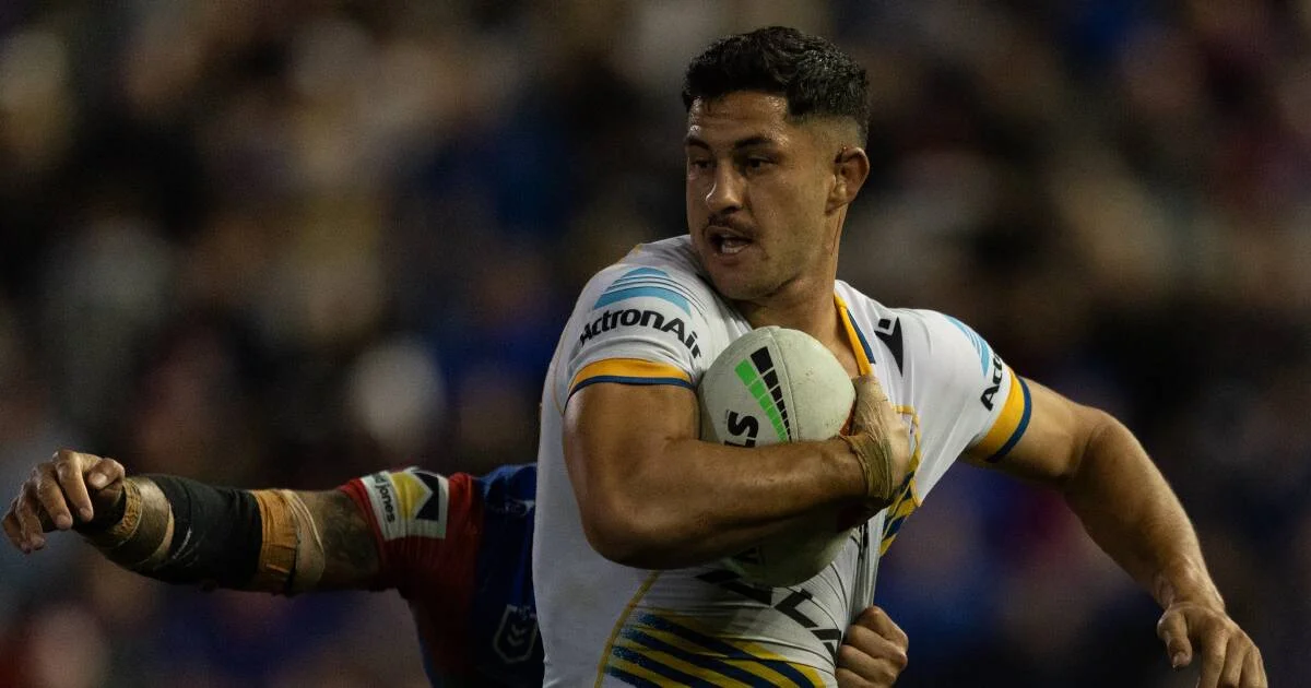 Why Dylan Brown should pick up the phone to Mitchell Pearce - 1