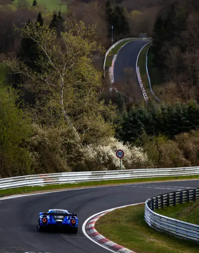 Ford GT Mk IV sets Nürburgring record for gas-powered cars - 1