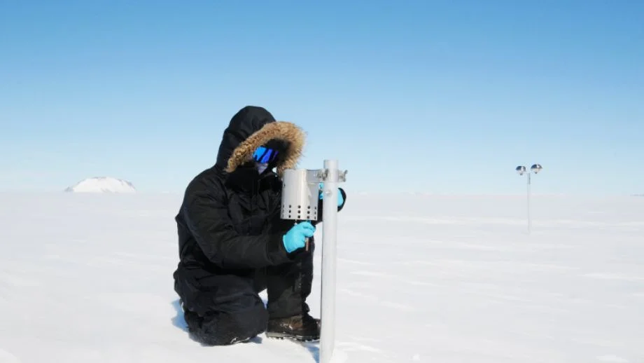 How do clouds form in Antarctica? The first flight-based aerosol measurements in 20 years - 1