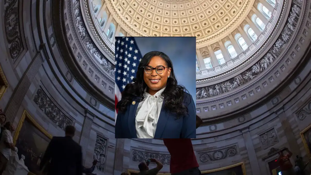 Swalwell plays up athletic credentials in effort to blunt DHS sweeps at World Cup - 1