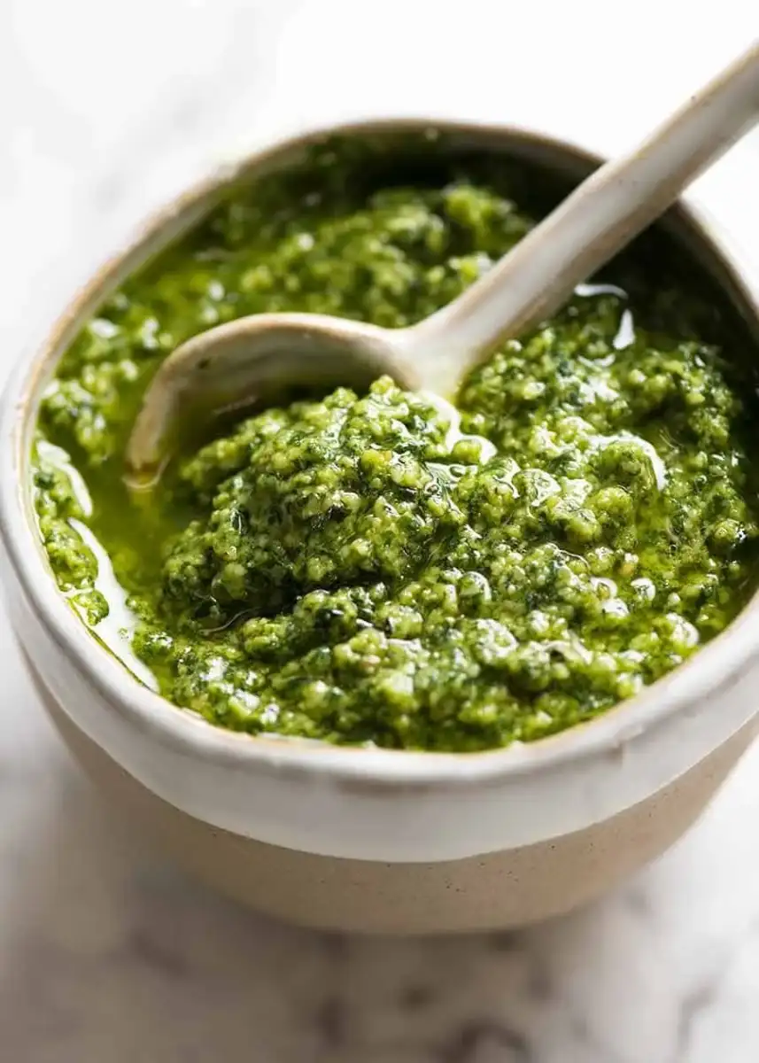 Spinach and Pine Nut Pesto - 4