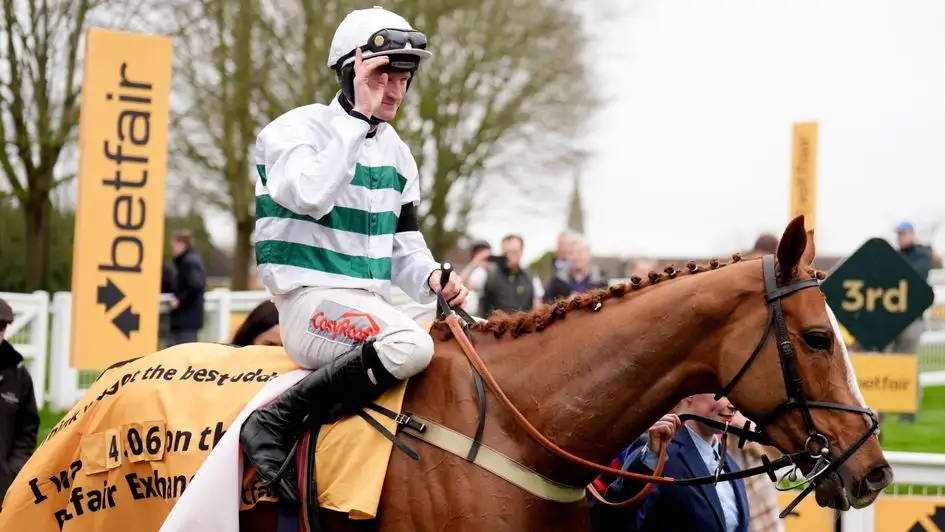 Mondo Man seeking Imperial honours at Sandown - 2