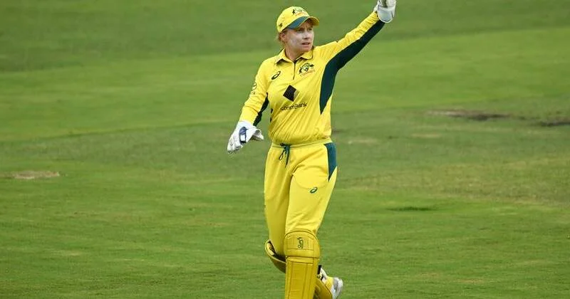 Ashes hero to skipper as last-minute curve ball rocks Aussies’ T20 WC opener against Ireland — LIVE - 1