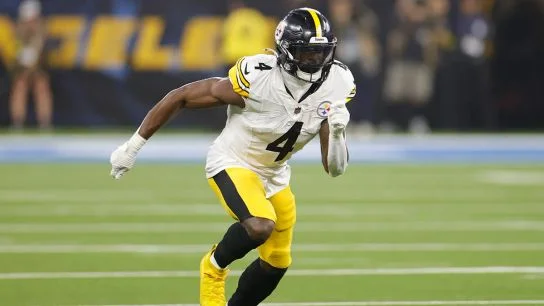 Deep threat receiver available for Steelers after surprise cut - 2