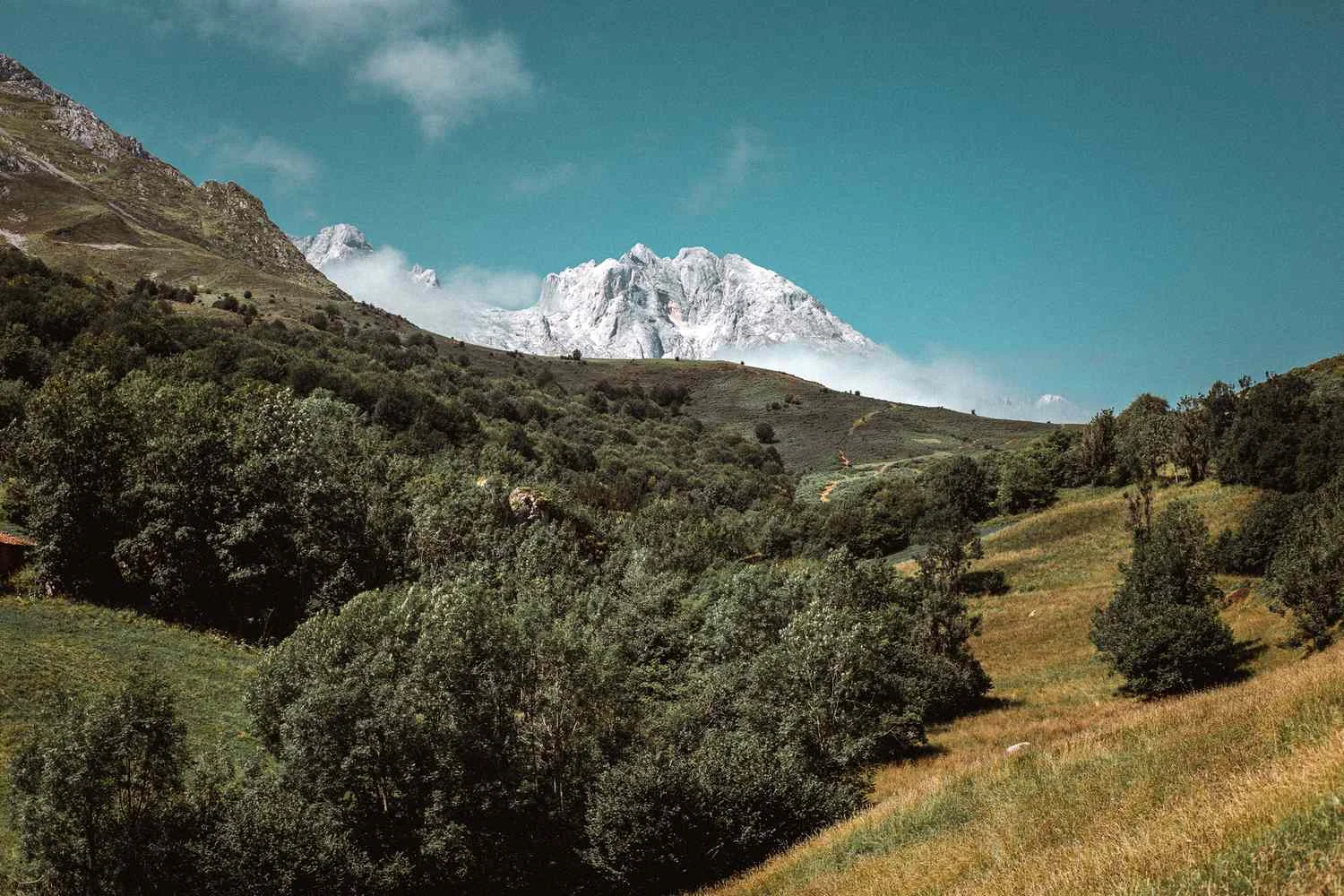 Share a tip on your favourite under-the-radar places and things to do in Wales - 2