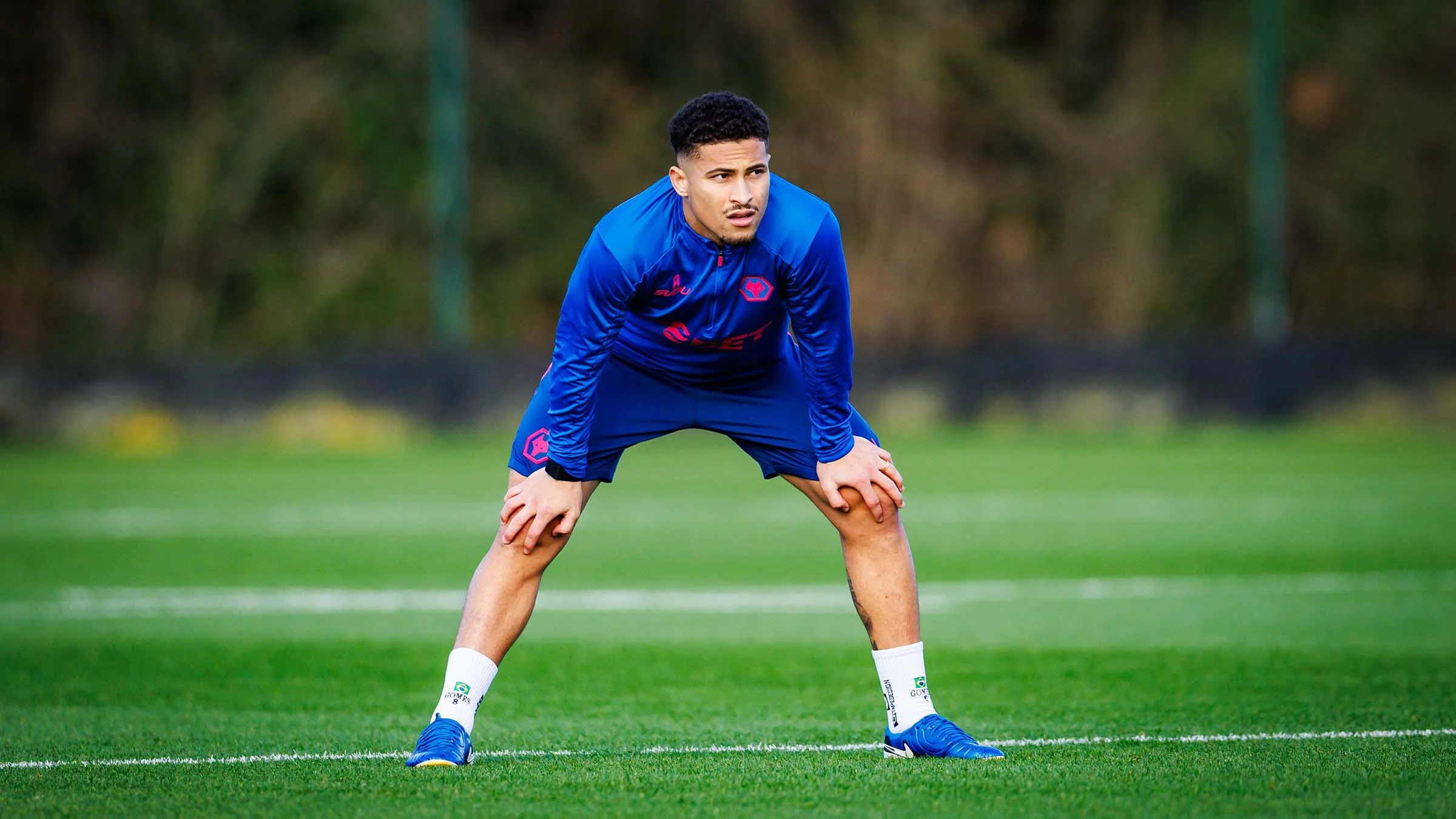 Rob Edwards delivers latest Wolves team news ahead of Arsenal Premier League clash - 3